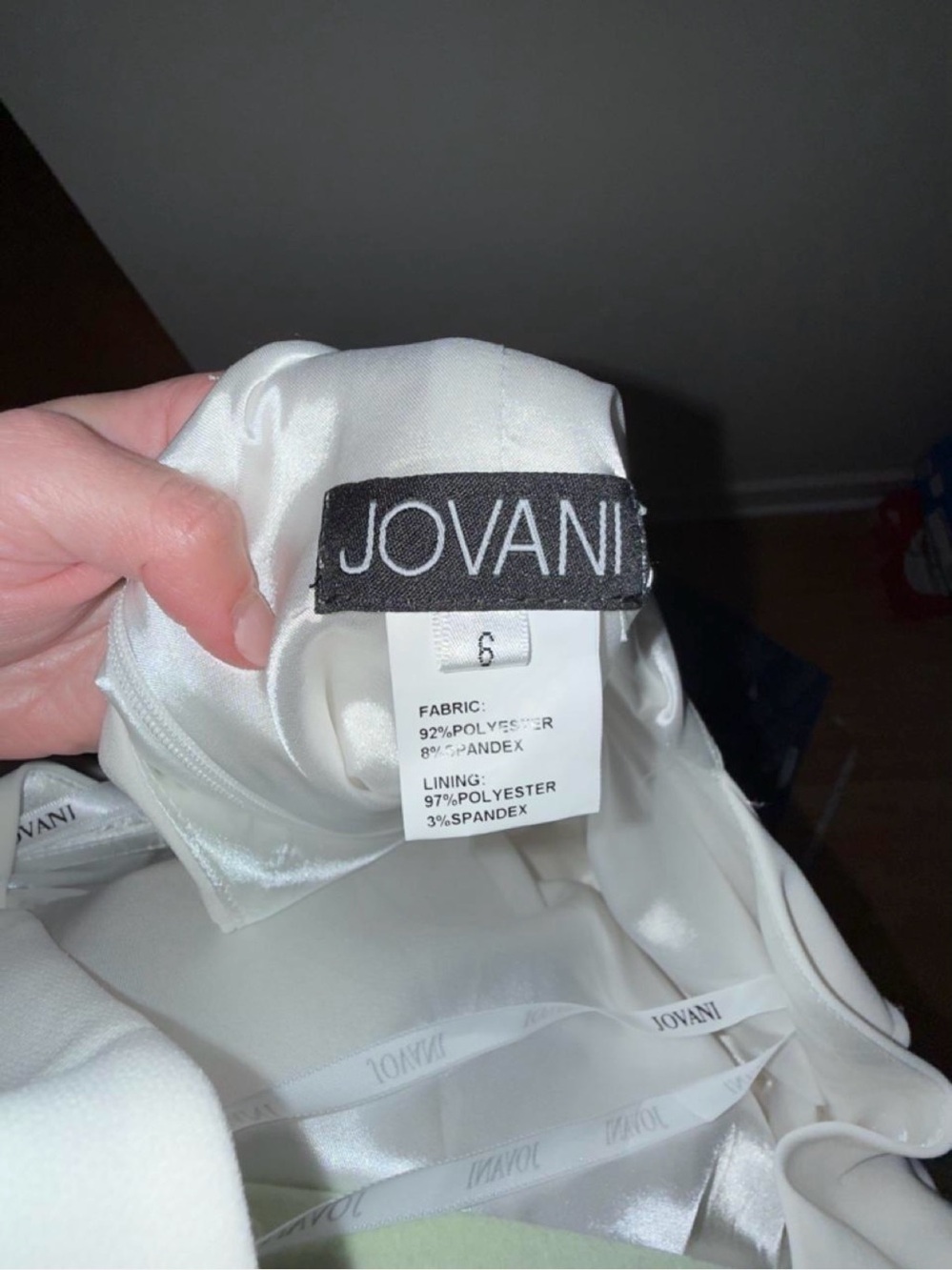 White Jovani dress with pleated sleeves, like a cap almost. And it has open back - Picture 7 of 8